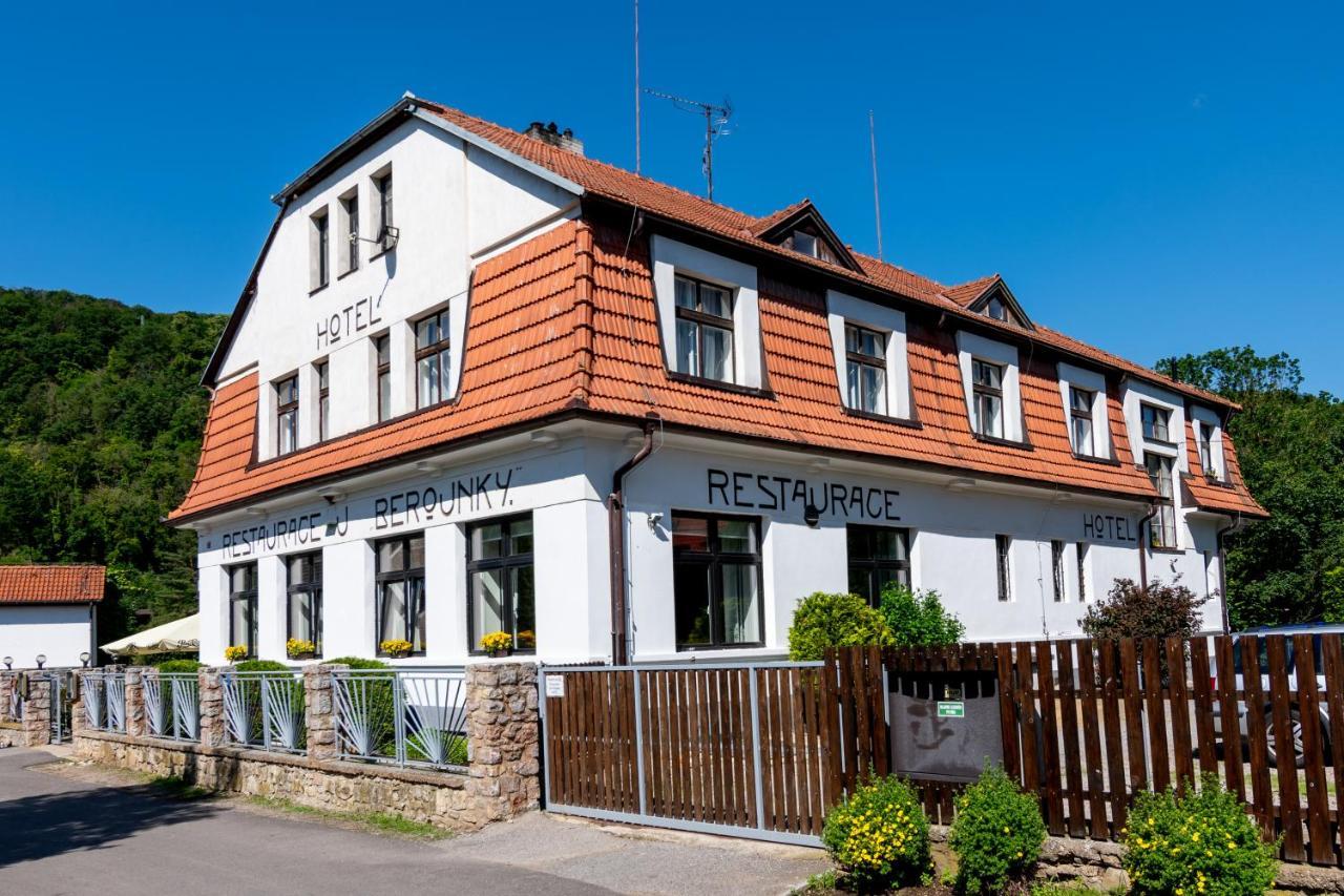 Hotel U Berounky Srbsko エクステリア 写真
