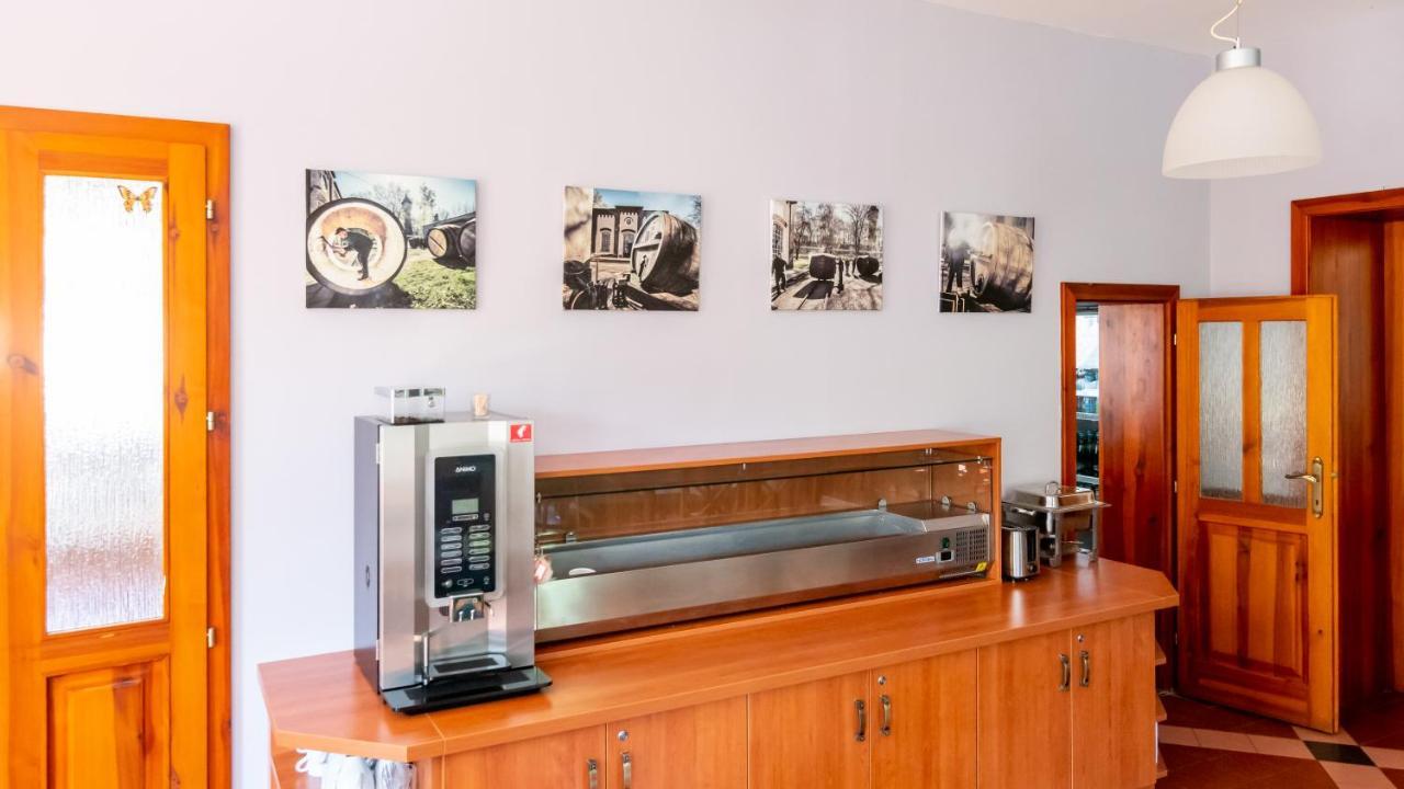 Hotel U Berounky Srbsko エクステリア 写真