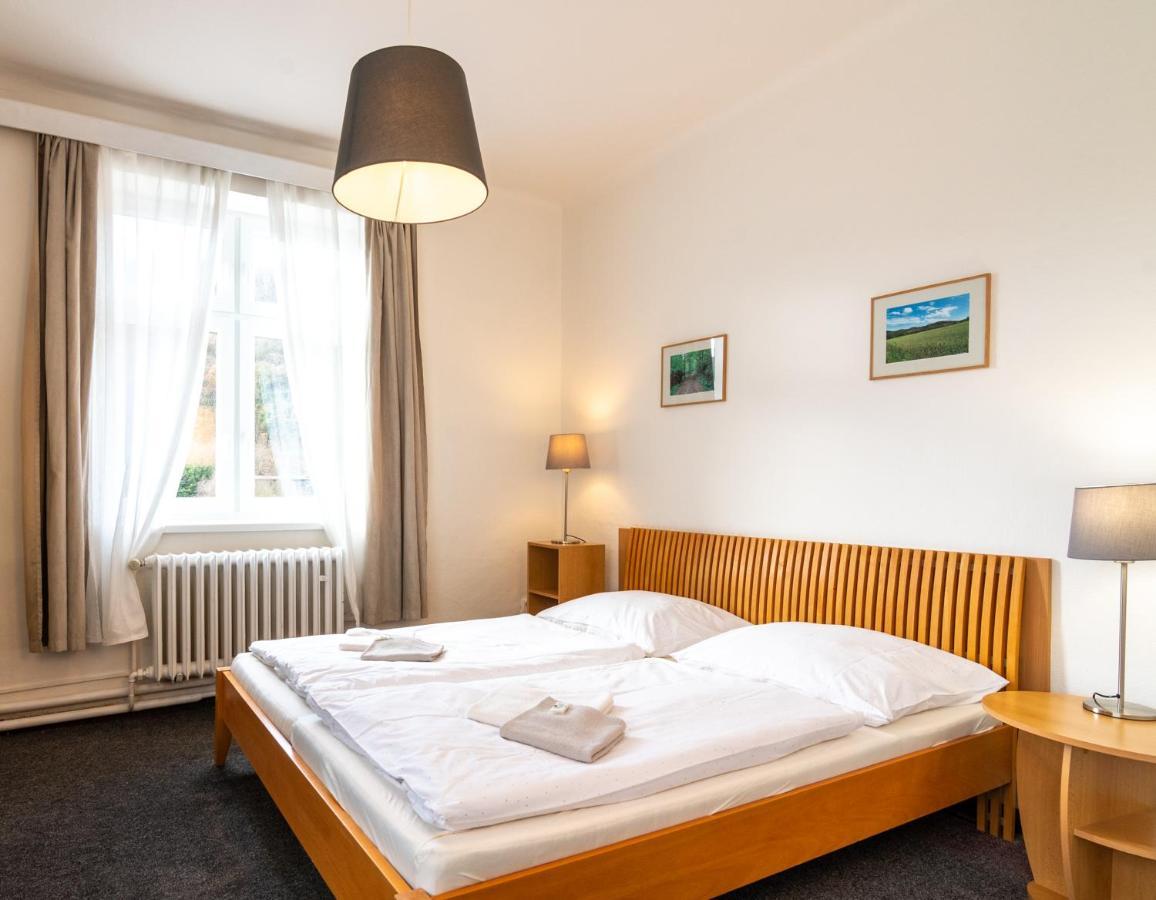 Hotel U Berounky Srbsko エクステリア 写真